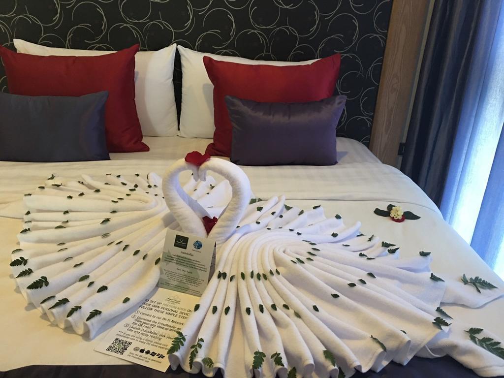 Grand Nai Harn Suites Rawai Eksteriør bilde