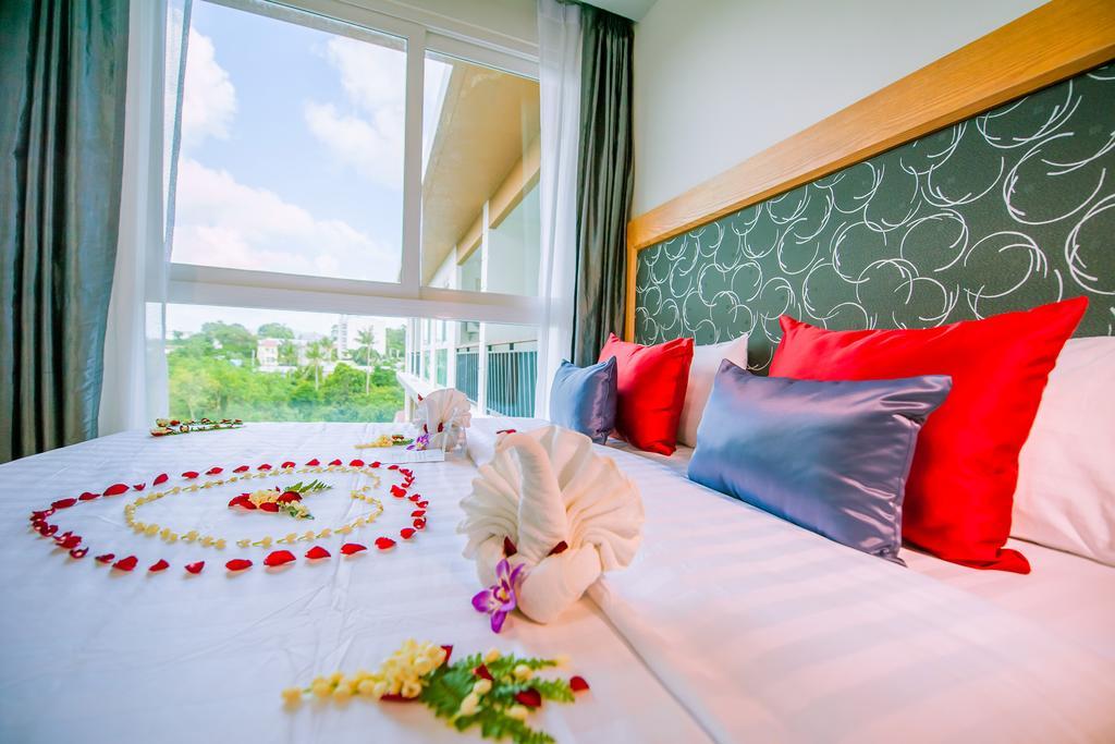Grand Nai Harn Suites Rawai Eksteriør bilde